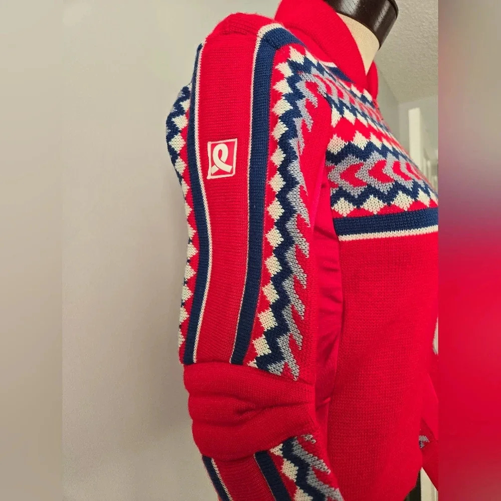 DEMETRE women's vintage virgin wool ski sweater. Red/white/blue. Size small - Picture 3 of 11